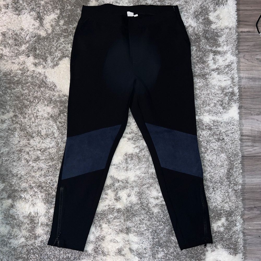 EUC Gap Mid Rise Sleek Sculpt Suede Mix Legging